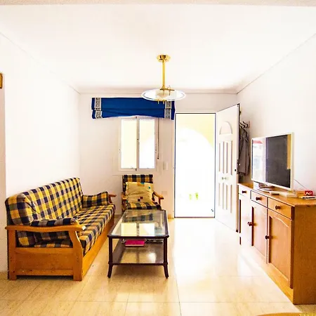Lejlighed 2 Bed, 2 Bath Bungalow With Communal Pool *