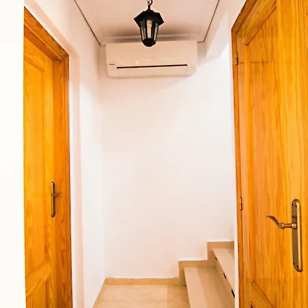2 Bed, 2 Bath Bungalow With Communal Pool Lejlighed *